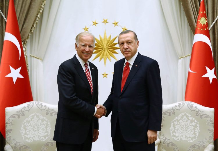 Madaxweyne Erdogan oo dib u dhigay La-kulanka Madaxweyne Joe Biden